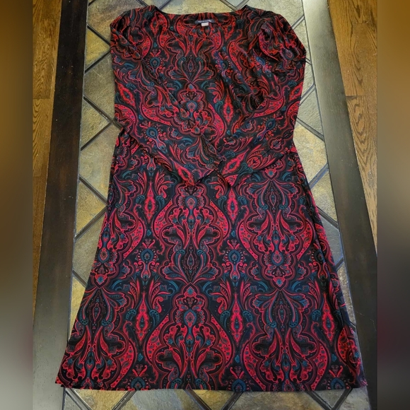 Dress - Picture 2 of 4